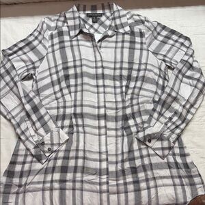 A Pea in the Pod Black & White Checkered Plaid Hidden-Button Maternity Shirt NWT
